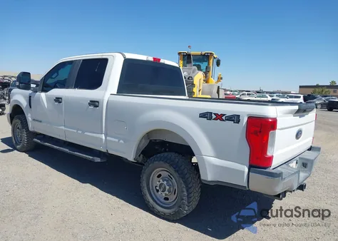 2019 Ford F-250 Xl из США, поврежденный, VIN 1FT7W2BT7KED85160